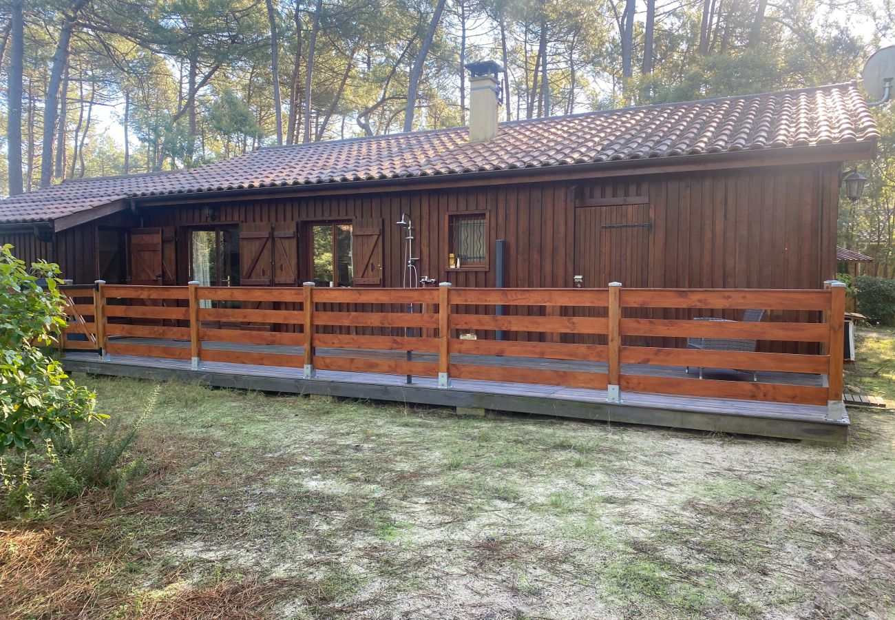 Chalet in Grayan-et-l´Hôpital - Chalet Ile de la Société 2