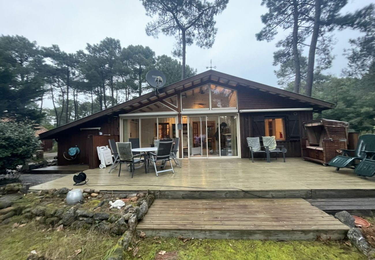 Chalet in Grayan-et-l´Hôpital - Chalet Rio 2